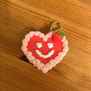 Bath and Body Works Heart Cake Hand Sanitizer Holder